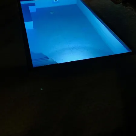 Studio Apartmen דירה *