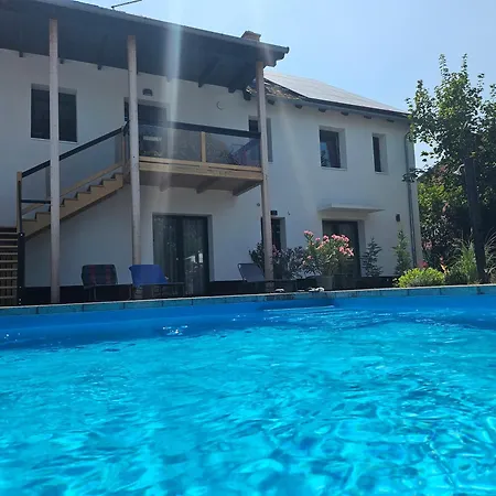 Studio Apartmen Apartament *